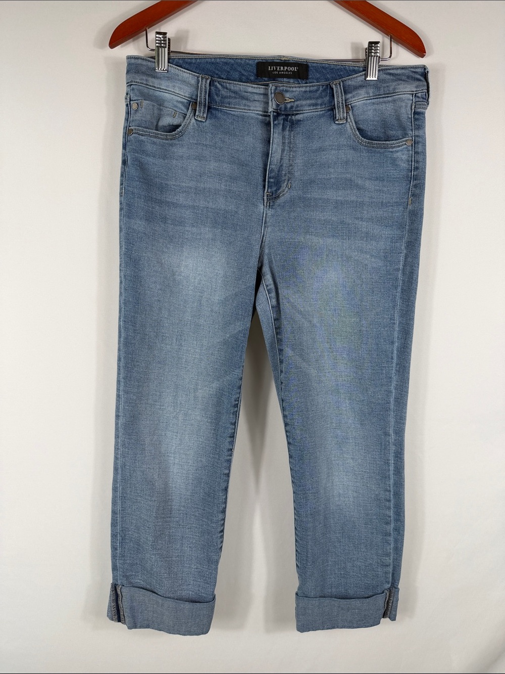 Liverpool Medium Wash Ankle Cropped Jeans Cuffed Hem. Womens Size 8 / 29